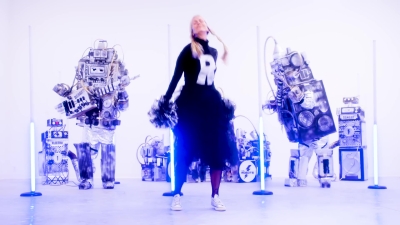 I_Love_My_Robot_-_00797.jpg