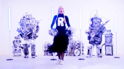 I_Love_My_Robot_-_00877.jpg