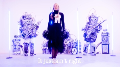 I_Love_My_Robot_-_01408.jpg