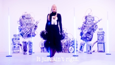 I_Love_My_Robot_-_01409.jpg