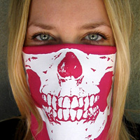 Sheri_Moon_Zombie_-_Total_Skull_281629.jpg